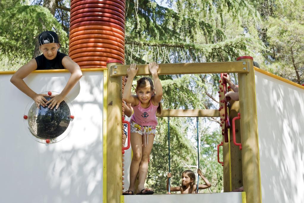 Camping Brioni Πούλα Εξωτερικό φωτογραφία